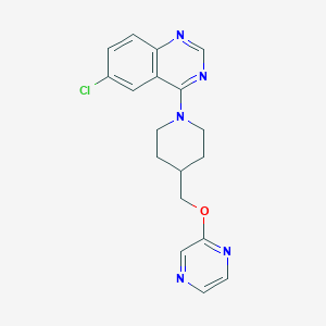 6-Chloro-4-{4-[(pyrazin-2-yloxy)methyl]piperidin-1-yl}quinazoline