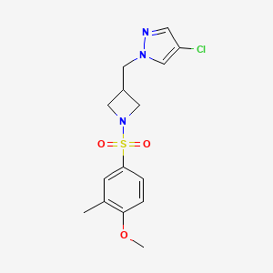 molecular formula C15H18ClN3O3S B12279774 4-chloro-1-{[1-(4-methoxy-3-methylbenzenesulfonyl)azetidin-3-yl]methyl}-1H-pyrazole 