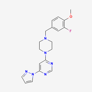 molecular formula C19H21FN6O B12280099 4-{4-[(3-fluoro-4-methoxyphenyl)methyl]piperazin-1-yl}-6-(1H-pyrazol-1-yl)pyrimidine 