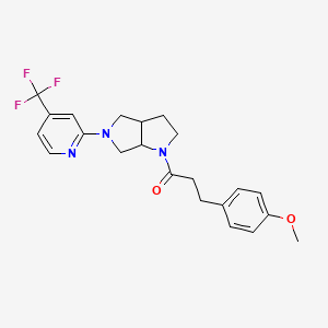 molecular formula C22H24F3N3O2 B12280935 3-(4-Methoxyphenyl)-1-{5-[4-(trifluoromethyl)pyridin-2-yl]-octahydropyrrolo[3,4-b]pyrrol-1-yl}propan-1-one 