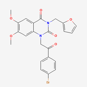 molecular formula C23H19BrN2O6 B1228762 1-[2-(4-Bromophenyl)-2-oxoethyl]-3-(2-furanylmethyl)-6,7-dimethoxyquinazoline-2,4-dione 