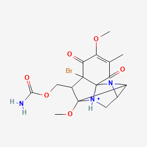 (9-Bromo-7,11-dimethoxy-12-methyl-10,13-dioxo-2-aza-6-azoniapentacyclo[7.4.0.01,6.02,4.03,7]tridec-11-en-8-yl)methyl carbamate