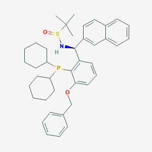 molecular formula C40H50NO2PS B12298012 (R)-N-((S)-(3-(Benzyloxy)-2-(dicyclohexylphosphanyl)phenyl)(naphthalen-2-yl)methyl)-2-methylpropane-2-sulfinamide 