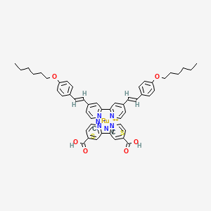 molecular formula C52H52N6O6RuS2 B12298255 Ru(4,4-dicarboxylic acid-2,2 inverted exclamation marka-bipyridine)(4,4 inverted exclamation marka-bis(p-hexyloxystyryl)-2,2-bipyridine)(NCS)2 CAS No. 847665-45-6