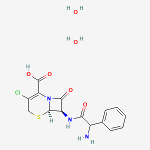 (6R,7R)-7-[(2-amino-2-phenyl-acetyl)amino]-3-chloro-8-oxo-5-thia-1-azabicyclo[4.2.0]oct-2-ene-2-carboxylic acid dihydrate