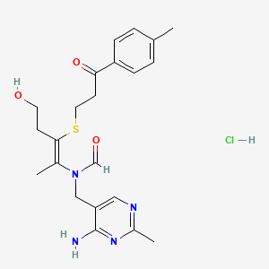 molecular formula C22H29ClN4O3S B1230746 N-((4-Amino-2-methyl-5-pyrimidinyl)methyl)-N-(4-hydroxy-1-methyl-2-((3-(4-methylphenyl)-3-oxopropyl)thio)-1-butenyl)formamide, monohydrochloride CAS No. 42207-96-5