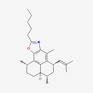 molecular formula C26H37NO B1231553 (1S,3aR,4S,6S)-1,4,7-三甲基-6-(2-甲基丙-1-烯基)-9-戊基-2,3,3a,4,5,6-六氢-1H-菲并[2,1-d]恶唑 