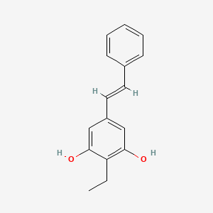 molecular formula C16H16O2 B1233077 (E)-2-乙基-5-苯乙烯基苯-1,3-二酚 CAS No. 79338-80-0