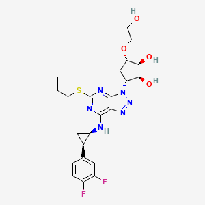 molecular formula C23H28F2N6O4S B12337147 (1S,2S,3R,5S)-3-(7-(((1R,2R)-2-(3,4-Difluorophenyl)cyclopropyl)amino)-5-(propylthio)-3H-[1,2,3]triazolo[4,5-d]pyrimidin-3-yl)-5-(2-hydroxyethoxy)cyclopentane-1,2-diol 