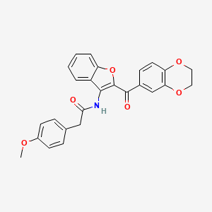 molecular formula C26H21NO6 B12344860 N-(2-(2,3-dihydrobenzo[b][1,4]dioxine-6-carbonyl)benzofuran-3-yl)-2-(4-methoxyphenyl)acetamide 