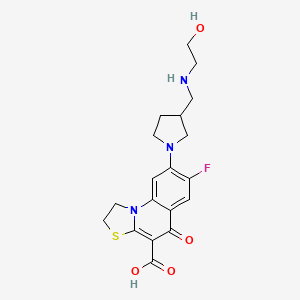 molecular formula C19H22FN3O4S B12349062 7-fluoro-8-(3-{[(2-hydroxyethyl)amino]methyl}pyrrolidin-1-yl)-5-oxo-1H,2H-[1,3]thiazolo[3,2-a]quinoline-4-carboxylic acid 