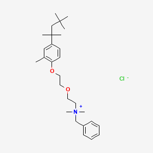 molecular formula C28H44ClNO2 B1234915 甲基苯甲溴铵氯化物 CAS No. 101912-16-7