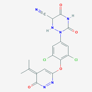 molecular formula C17H12Cl2N6O4 B12353296 2-[3,5-Dichloro-4-(6-oxo-5-propan-2-ylidenepyridazin-3-yl)oxyphenyl]-3,5-dioxo-1,2,4-triazinane-6-carbonitrile 