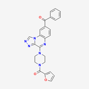 molecular formula C25H20N6O3 B1235686 [4-[4-[2-呋喃基(氧代)甲基]-1-哌嗪基]-[1,2,4]三唑并[4,3-a]喹喔啉-8-基]-苯基甲酮 
