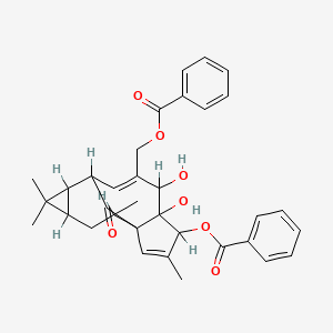 molecular formula C34H36O7 B1237505 (4-Benzoyloxy-5,6-dihydroxy-3,11,11,14-tetramethyl-15-oxo-7-tetracyclo[7.5.1.01,5.010,12]pentadeca-2,7-dienyl)methyl benzoate 