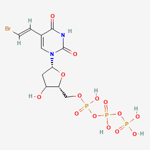 [[(2R,5R)-5-[5-[(E)-2-bromoethenyl]-2,4-dioxopyrimidin-1-yl]-3-hydroxyoxolan-2-yl]methoxy-hydroxyphosphoryl] phosphono hydrogen phosphate