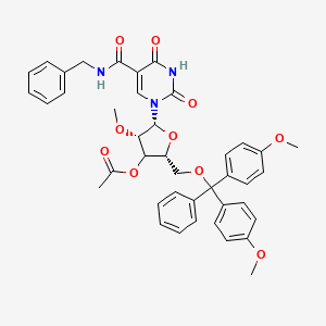 [(2R,4S,5R)-5-[5-(benzylcarbamoyl)-2,4-dioxopyrimidin-1-yl]-2-[[bis(4-methoxyphenyl)-phenylmethoxy]methyl]-4-methoxyoxolan-3-yl] acetate