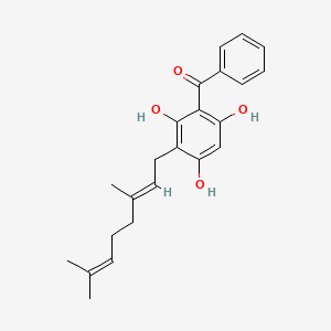 molecular formula C23H26O4 B1239795 3-Geranyl-2,4,6-trihydroxybenzophenone 