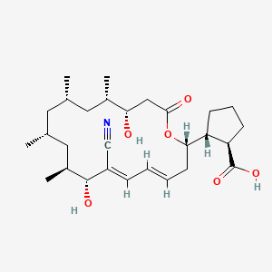 molecular formula C28H43NO6 B1239916 (1r,2r)-2-[(2s,4e,6e,8r,9s,11r,13s,15s,16s)-7-Cyano-8,16-Dihydroxy-9,11,13,15-Tetramethyl-18-Oxooxacyclooctadeca-4,6-Dien-2-Yl]cyclopentanecarboxylic Acid 