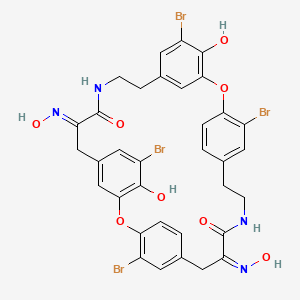 molecular formula C34H28Br4N4O8 B1240968 (12E,25Z)-5,16,21,32-四溴-4,17-二羟基-12,25-双(羟基亚氨基)-2,19-二氧杂-10,27-二氮杂五环[28.2.2.220,23.13,7.114,18]八三十四烷-1(32),3,5,7(38),14(37),15,17,20,22,30,33,35-十二烯-11,26-二酮 CAS No. 184679-29-6