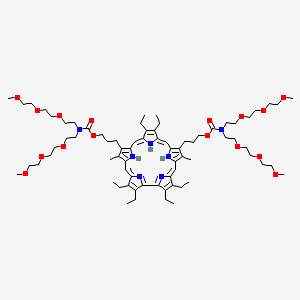 molecular formula C74H115N7O16 B1241051 [(6Z,11Z,15Z,20Z)-3,4,13,14,23,24-hexaethyl-8,19-dimethyl-25,26,27,28,29-pentaazahexacyclo[20.2.1.1(2,5).1(7,10).1(12,15).1(17,20)]nonacosa-1(24),2,4,6,8,10(28),11,13,15,17(26),18,20,22-tridecaene-9,18-diyl]dipropane-3,1-diyl bis(bis{2-[2-(2-methoxyethoxy)ethoxy]ethyl}carbamate) 