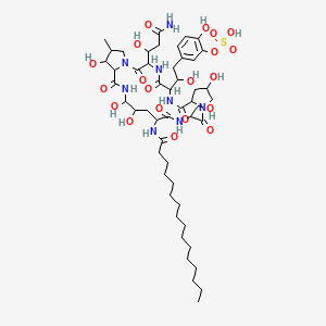 [5-[2-[3-(3-Amino-1-hydroxy-3-oxopropyl)-18-(hexadecanoylamino)-11,20,21,25-tetrahydroxy-15-(hydroxymethyl)-26-methyl-2,5,8,14,17,23-hexaoxo-1,4,7,13,16,22-hexazatricyclo[22.3.0.09,13]heptacosan-6-yl]-2-hydroxyethyl]-2-hydroxyphenyl] hydrogen sulfate