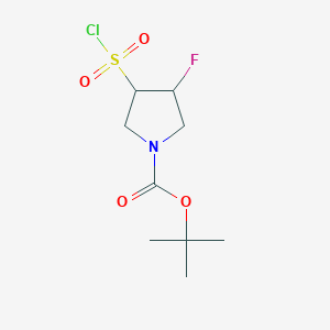 tert-Butyl 3-(chlorosulfonyl)-4-fluoropyrrolidine-1-carboxylate