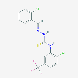 molecular formula C15H10Cl2F3N3S B1243037 2-[(2-氯苯基)亚甲基]-N-[2-氯-5-(三氟甲基)苯基]-1-肼基碳硫酰胺 