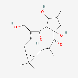 1,11,13-Trihydroxy-10-(hydroxymethyl)-3,6,6,14-tetramethyltricyclo[10.3.0.05,7]pentadeca-3,9-dien-2-one