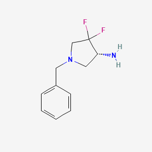 (3R)-1-benzyl-4,4-difluoropyrrolidin-3-amine