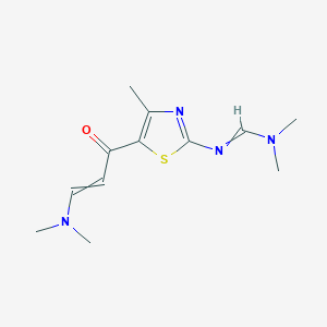 molecular formula C12H18N4OS B12453622 N'-[5-(3-dimethylamino-acryloyl)-4-methyl-thiazol-2-yl]-N,N-dimethyl-formamidine 