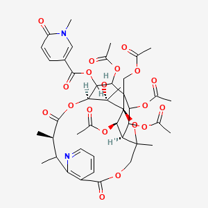 molecular formula C43H50N2O19 B1246792 [(1S,14R,17S,23R,24R,25S)-19,21,22,24-四乙酰氧基-20-(乙酰氧基甲基)-25-羟基-3,13,14,25-四甲基-6,15-二氧代-2,5,16-三氧杂-11-氮杂五环[15.7.1.01,20.03,23.07,12]二十五碳-7(12),8,10-三烯-18-基] 1-甲基-6-氧代吡啶-3-羧酸酯 