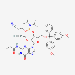 N-[9-(5-{[bis(4-methoxyphenyl)(phenyl)methoxy]methyl}-4-{[(2-cyanoethoxy)(diisopropylamino)phosphanyl]oxy}-3-(prop-2-yn-1-yloxy)oxolan-2-yl)-6-oxo-1H-purin-2-yl]-2-methylpropanamide