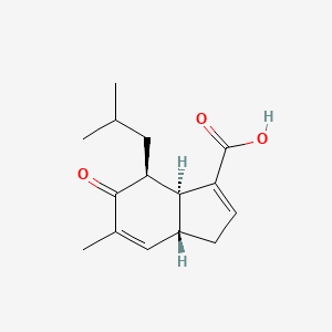 molecular formula C15H20O3 B1250860 (3aR,7S,7aS)-7-异丁基-5-甲基-6-氧代-3,3a,7,7a-四氢茚满-1-羧酸 