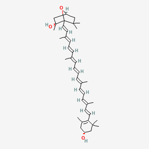 molecular formula C40H56O3 B1255372 (2R,4S)-1-[(1E,3E,5E,7E,9E,11E,13E,15E,17E)-18-[(4R)-4-羟基-2,6,6-三甲基环己烯-1-基]-3,7,12,16-四甲基十八碳-1,3,5,7,9,11,13,15,17-壬烯基]-2,6,6-三甲基-7-氧代双环[2.2.1]庚烷-2-醇 