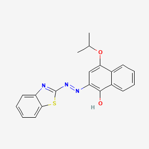 2-[2-(1,3-Benzothiazol-2-yl)hydrazinylidene]-4-[(propan-2-yl)oxy]naphthalen-1(2H)-one