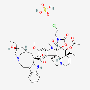 molecular formula C48H60ClN5O13S B1258543 methyl (13S,15S,17S)-13-[(1'R,5S,9'R,11'R,12'R,19'R)-11'-acetyloxy-3-(2-chloroethyl)-12'-ethyl-5'-methoxy-8'-methyl-2,4-dioxospiro[1,3-oxazolidine-5,10'-8,16-diazapentacyclo[10.6.1.01,9.02,7.016,19]nonadeca-2,4,6,13-tetraene]-4'-yl]-17-ethyl-17-hydroxy-1,11-diazatetracyclo[13.3.1.04,12.05,10]nonadeca-4(12),5,7,9-tetraene-13-carboxylate;sulfuric acid 