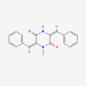 (3E,6E)-3,6-dibenzylidene-1-methylpiperazine-2,5-dione