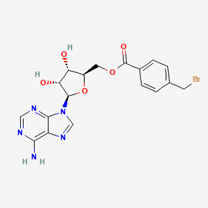 molecular formula C18H18BrN5O5 B1259940 ((2R,3S,4R,5R)-5-(6-Amino-9H-purin-9-yl)-3,4-dihydroxytetrahydrofuran-2-yl)methyl 4-(bromomethyl)benzoate 