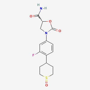 molecular formula C15H17FN2O4S B1260902 (5R)-3-[3-fluoro-4-(1-oxidotetrahydro-2H-thiopyran-4-yl)phenyl]-2-oxo-1,3-oxazolidine-5-carboxamide 
