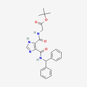 molecular formula C24H26N4O4 B1262916 2-[[[4-[[(二苯甲基)氨基]-氧甲基]-1H-咪唑-5-基]-氧甲基]氨基]乙酸叔丁酯 