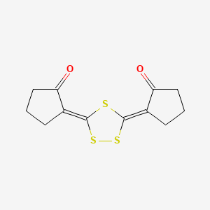 Cyclopentanone, 2,2'-(1,2,4-trithiolane-3,5-diylidene)bis-, (2E,2'E)-