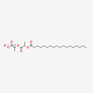 Potassium 2-(1-carboxylatoethoxy)-1-methyl-2-oxoethyl stearate