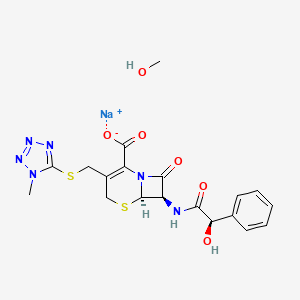 Sodium cefamandole methanolate