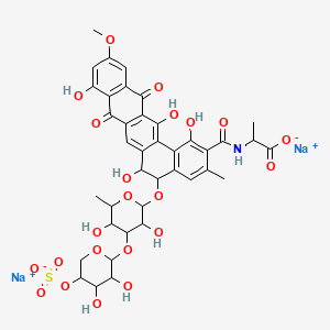 molecular formula C39H39NNa2O22S B12776483 D-Alanine, N-((5-((6-deoxy-3-O-(4-O-sulfo-beta-D-xylopyranosyl)-beta-D-galactopyranosyl)oxy)-5,6,8,13-tetrahydro-1,6,9,14-tetrahydroxy-11-methoxy-3-methyl-8,13-dioxobenzo(a)naphthacen-2-yl)carbonyl)-, disodium salt, (5S-trans)- CAS No. 139501-89-6