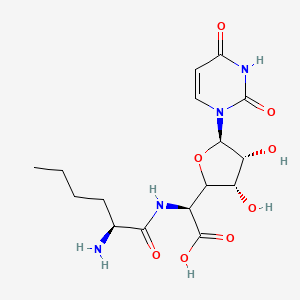 (2S)-2-[[(2S)-2-aminohexanoyl]amino]-2-[(3S,4R,5R)-5-(2,4-dioxopyrimidin-1-yl)-3,4-dihydroxy-tetrahydrofuran-2-yl]acetic acid