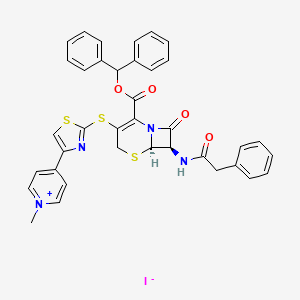 4-(2-(((6r,7r)-2-((Diphenylmethoxy)carbonyl)-8-oxo-7-([(phenylacetyl)amino)-5-thia-1-azabicyclo[4.2.0]oct-2-en-3-yl)thio)-4-thiazolyl)-1-methylpyridinium iodide