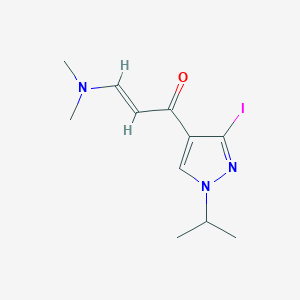 molecular formula C11H16IN3O B12836015 3-(dimethylamino)-1-(3-iodo-1-isopropyl-1H-pyrazol-4-yl)prop-2-en-1-one 