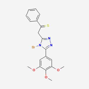 2-(4-Bromo-5-(3,4,5-trimethoxyphenyl)-4H-1,2,4-triazol-3-yl)-1-phenylethanethione