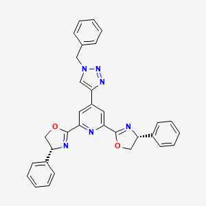 molecular formula C32H26N6O2 B12889637 (4R,4'R)-2,2'-(4-(1-Benzyl-1H-1,2,3-triazol-4-yl)pyridine-2,6-diyl)bis(4-phenyl-4,5-dihydrooxazole) 